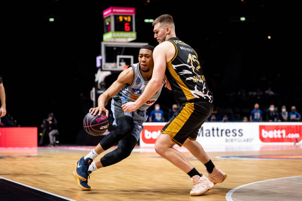 崭露头角总 崭露头角总